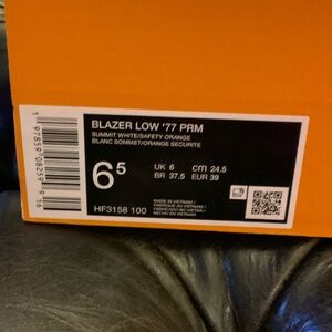 Nike Blazer low ‘77 prm Summit White & Safety Orange Blazer